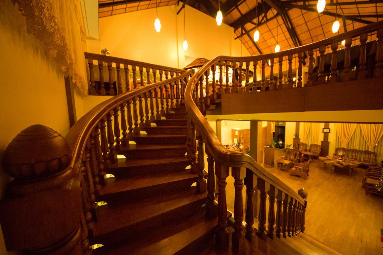 Spring Lodge Inle Nyaung Shwe Exterior photo