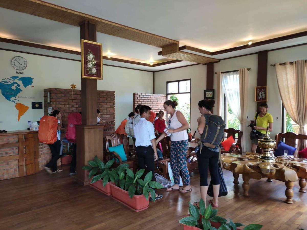Spring Lodge Inle Nyaung Shwe Exterior photo