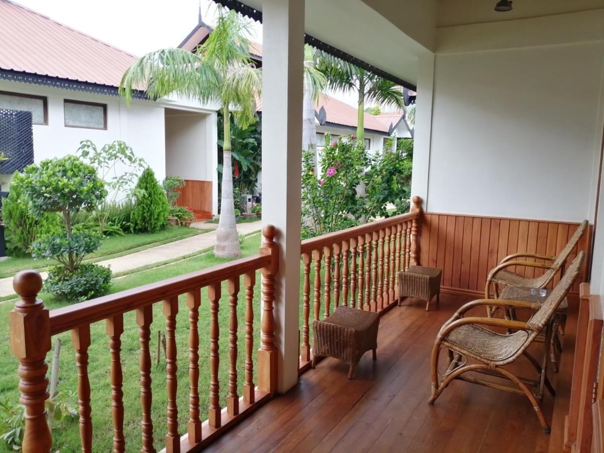 Spring Lodge Inle Nyaung Shwe Exterior photo